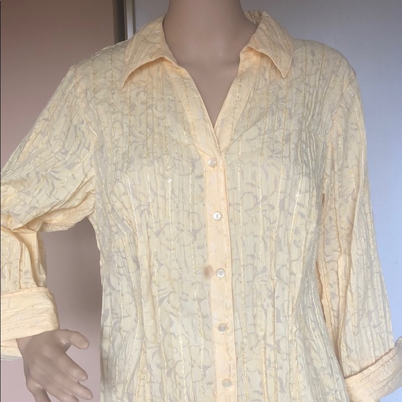 Yellow sequins blouse. Size 16w - Picture 2 of 4
